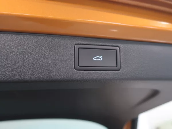 Škoda Kamiq MONTE CARLO 1.0TSI 85KW PANORA - foto 40