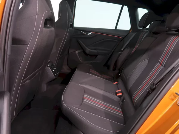 Škoda Kamiq MONTE CARLO 1.5TSI 110KW DSG P - foto 16