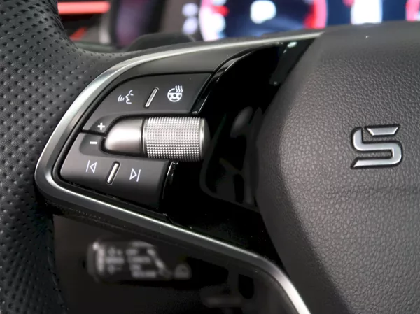 Škoda Kamiq MONTE CARLO 1.5TSI 110KW DSG P - foto 20