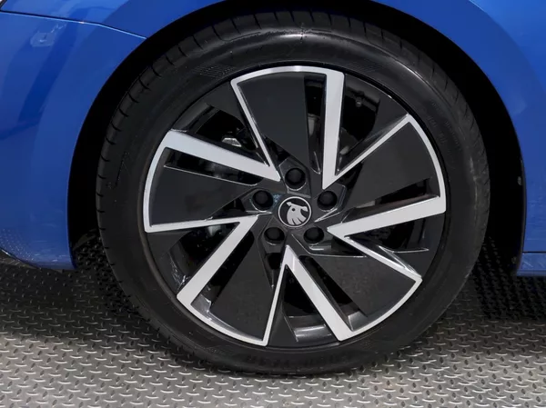 Škoda Octavia SPORTLINE 2.0TDI 110KW DSG TAŽ - foto 12