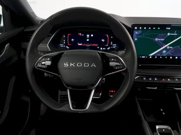 Škoda Octavia SPORTLINE 2.0TDI 110KW DSG TAŽ - foto 17