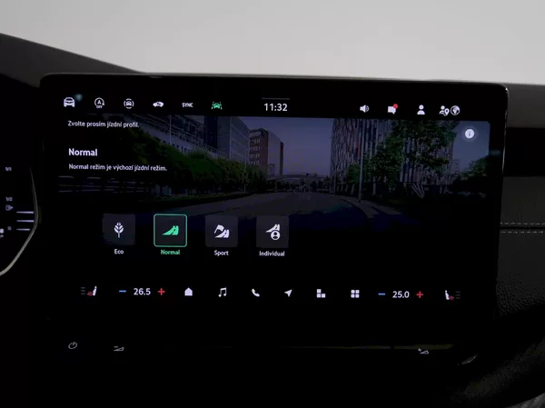 Škoda Octavia SPORTLINE 2.0TDI 110KW DSG TAŽ - foto 32