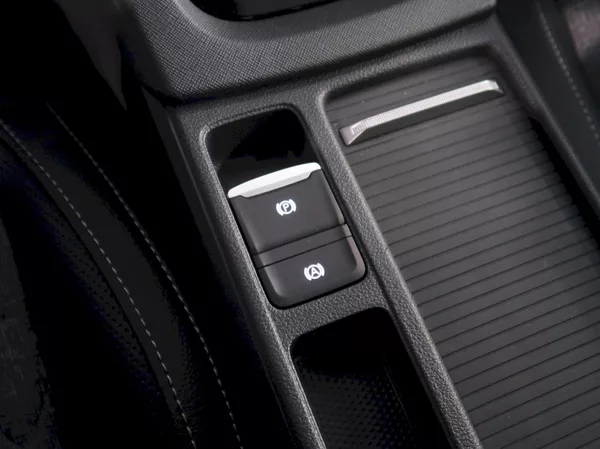 Škoda Octavia SPORTLINE 2.0TDI 110KW DSG TAŽ - foto 37