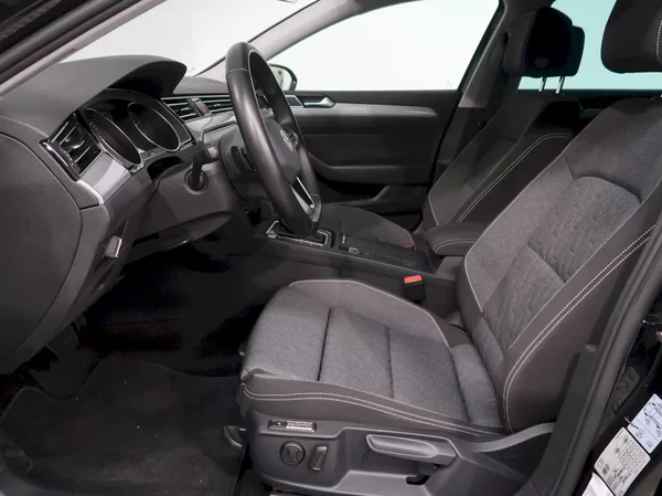 Volkswagen Passat BUSINESS PREMIUM 2.0TDI 110KW - foto 13