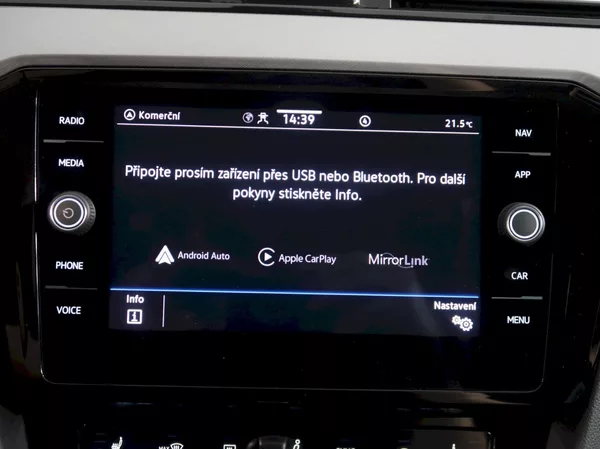 Volkswagen Passat BUSINESS PREMIUM 2.0TDI 110KW - foto 24