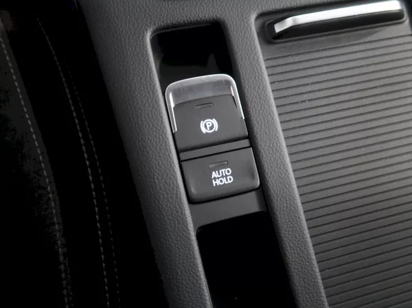 Volkswagen Passat BUSINESS PREMIUM 2.0TDI 110KW - foto 34