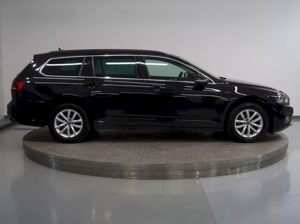 Volkswagen Passat BUSINESS PREMIUM 2.0TDI 110KW - foto 8