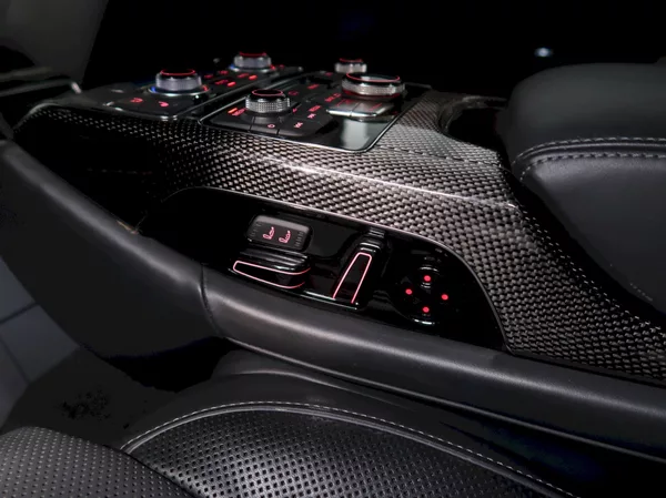 Audi S8 4.0TFSI 382KW QUATTRO EXCLUSIV - foto 24