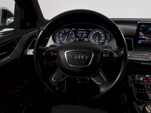 Audi S8 4.0TFSI 382KW QUATTRO EXCLUSIV - foto 26