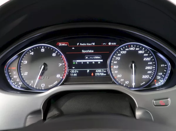 Audi S8 4.0TFSI 382KW QUATTRO EXCLUSIV - foto 27