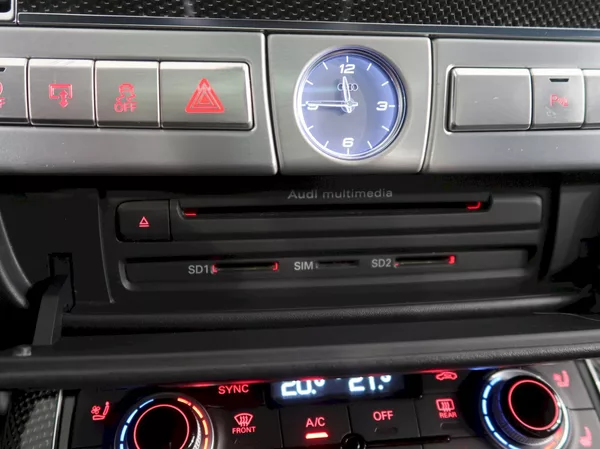 Audi S8 4.0TFSI 382KW QUATTRO EXCLUSIV - foto 36