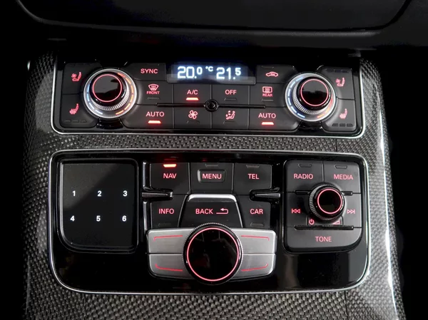 Audi S8 4.0TFSI 382KW QUATTRO EXCLUSIV - foto 37