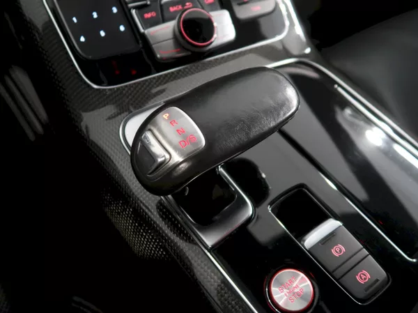 Audi S8 4.0TFSI 382KW QUATTRO EXCLUSIV - foto 38