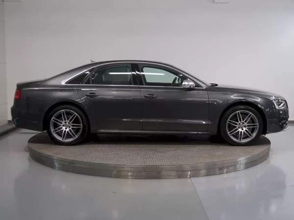 Audi S8 4.0TFSI 382KW QUATTRO EXCLUSIV - foto 8