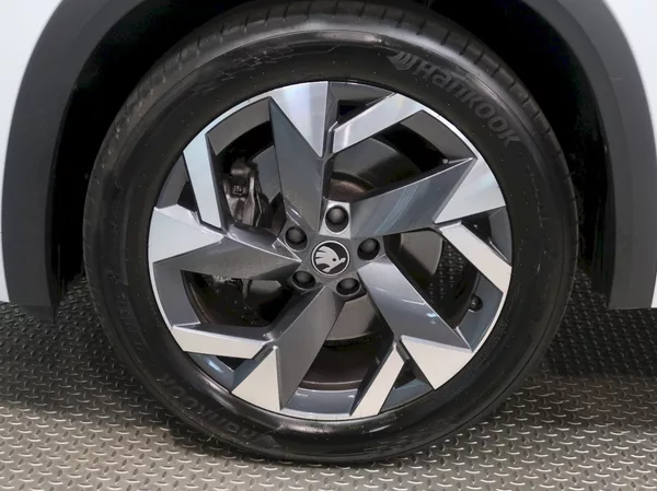 Škoda Kodiaq SPORTLINE 2.0TDI 142KW 4x4 DSG - foto 12