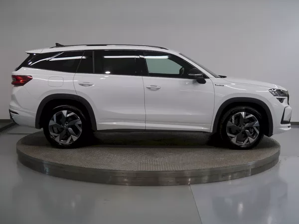 Škoda Kodiaq SPORTLINE 2.0TDI 142KW 4x4 DSG - foto 8