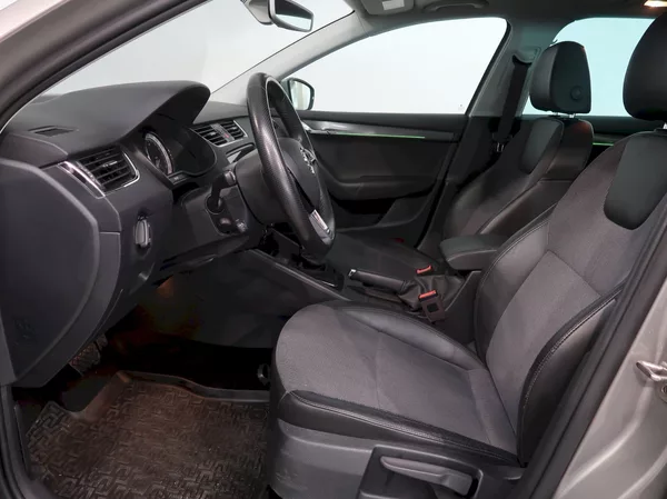 Škoda Octavia STYLE 1.5TSI 110KW DSG DCC NAV - foto 13