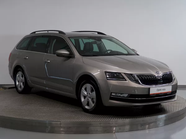 Škoda Octavia STYLE 1.5TSI 110KW DSG DCC NAV - foto 6