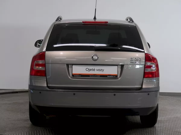 Škoda Octavia TOUR 1.6MPI 75KW - foto 9