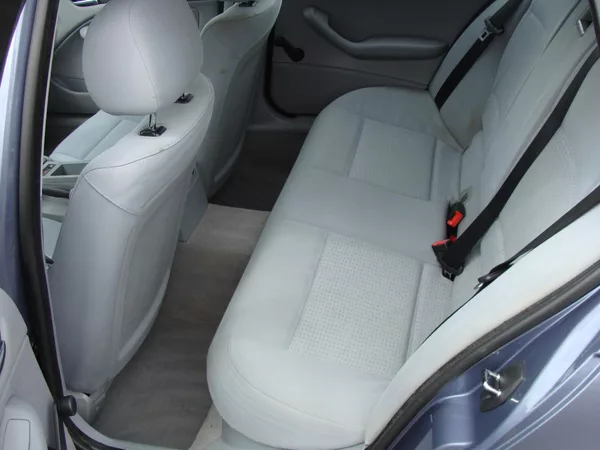 BMW Řada 3 318i, bez koroze - foto 17