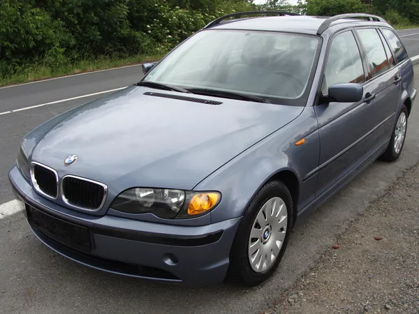 BMW Řada 3 318i, bez koroze - foto 2