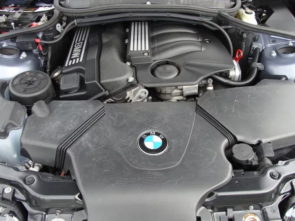 BMW Řada 3 318i, bez koroze - foto 21