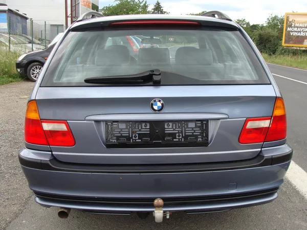 BMW Řada 3 318i, bez koroze - foto 5