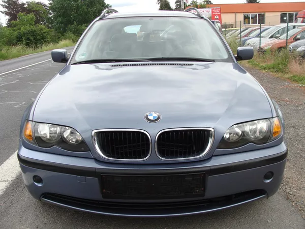 BMW Řada 3 318i, bez koroze - foto 9