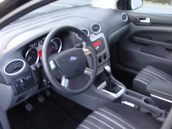 Ford Focus 1.6i, velmi zachovalý - foto 10