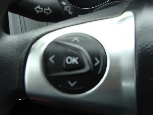 Ford Focus 1.0i, EcoBoost, 74 kW, klima - foto 18