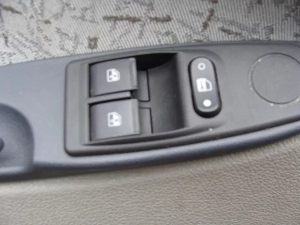 Lada Kalina 1.6i LPG - foto 10