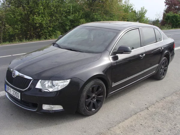 Škoda Superb 2.0 TDi, 125 kW, tažné, klima