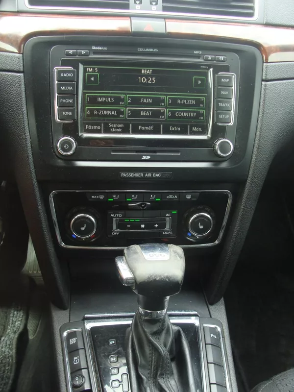 Škoda Superb 2.0 TDi, 125 kW, tažné, klima - foto 21