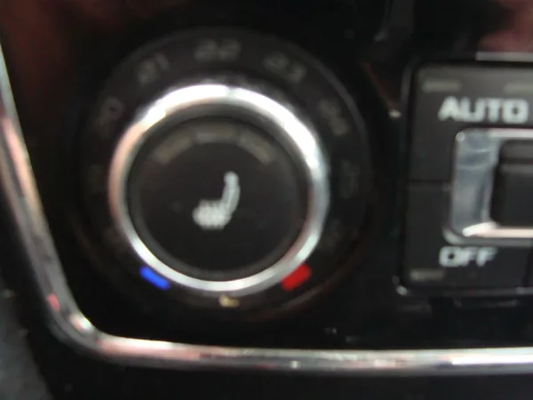 Škoda Superb 2.0 TDi, 125 kW, tažné, klima - foto 24