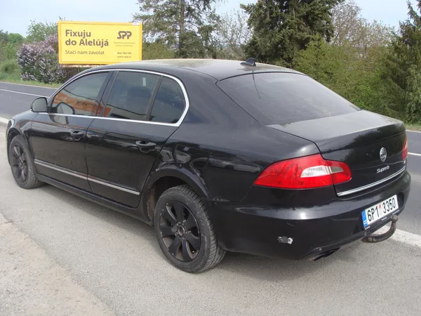 Škoda Superb 2.0 TDi, 125 kW, tažné, klima - foto 3