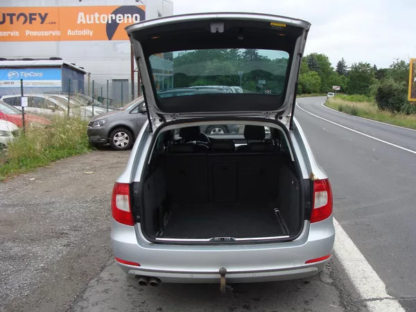 Škoda Superb 2.0 TDi, 125 kW, 4X4, klima - foto 11