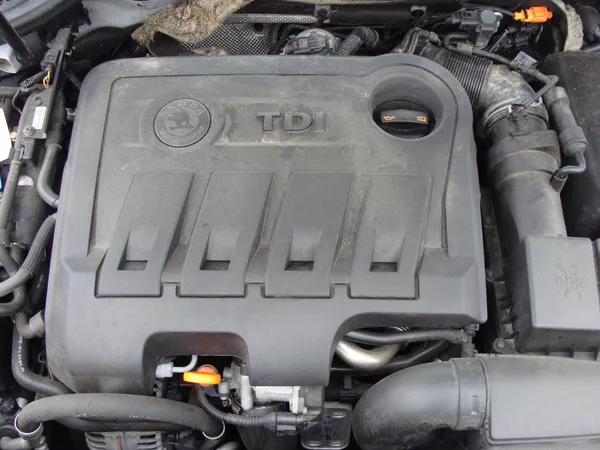 Škoda Superb 2.0 TDi, 125 kW, 4X4, klima - foto 24