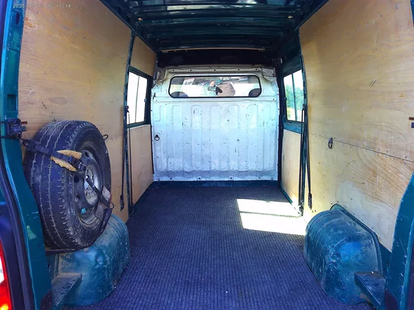 Renault Master 2.5 DCi, 84 kW, klima,tažné - foto 11