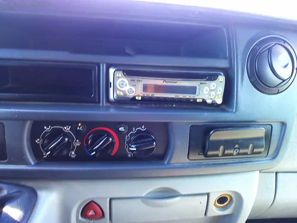 Renault Master 2.5 DCi, 84 kW, klima,tažné - foto 18