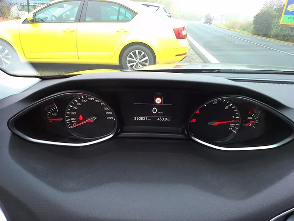Peugeot 308 1.6 HDi, 73 kW, klima, 2x kola - foto 18