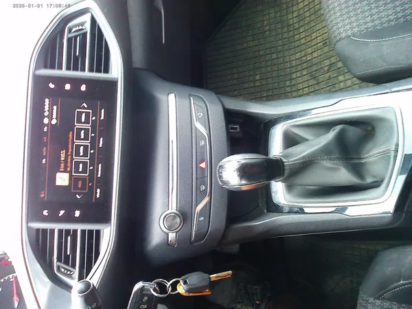 Peugeot 308 1.6 HDi, 73 kW, klima, 2x kola - foto 19
