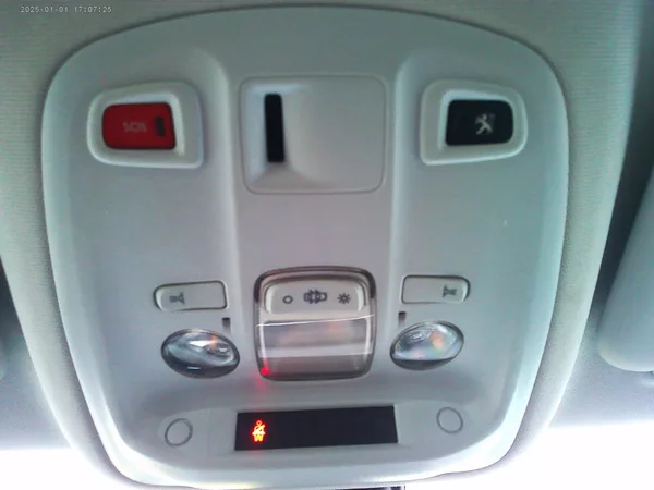 Peugeot 308 1.6 HDi, 73 kW, klima, 2x kola - foto 23