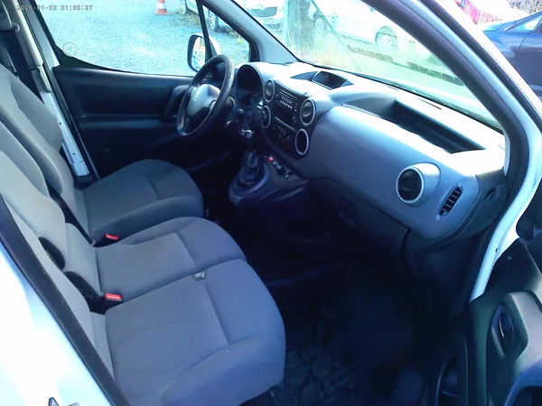 Peugeot Partner 1.6 e-HDi, 66 kW, klima, LONG - foto 14