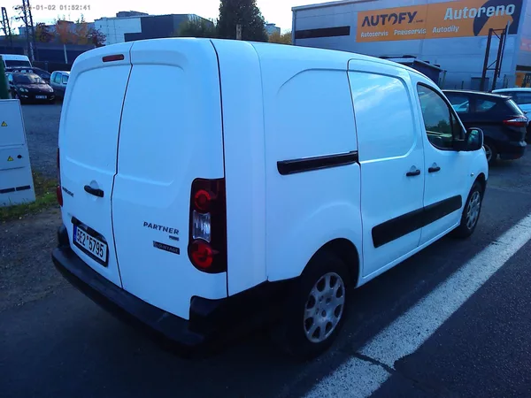 Peugeot Partner 1.6 e-HDi, 66 kW, klima, LONG - foto 5