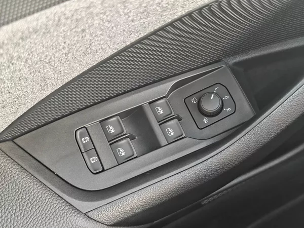 Škoda Octavia Top Selection 6MP 1,5TSI - foto 21