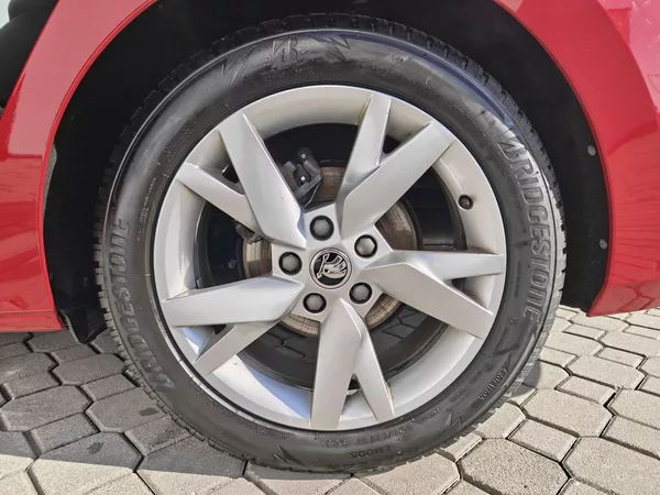 Škoda Octavia Top Selection 6MP 1,5TSI - foto 22