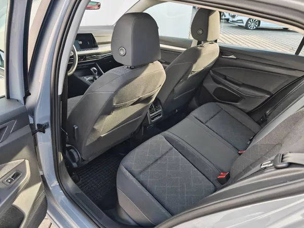 Volkswagen Golf Life 1,0TSi - foto 7