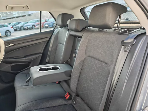 Volkswagen Golf Life 1,0TSi - foto 8