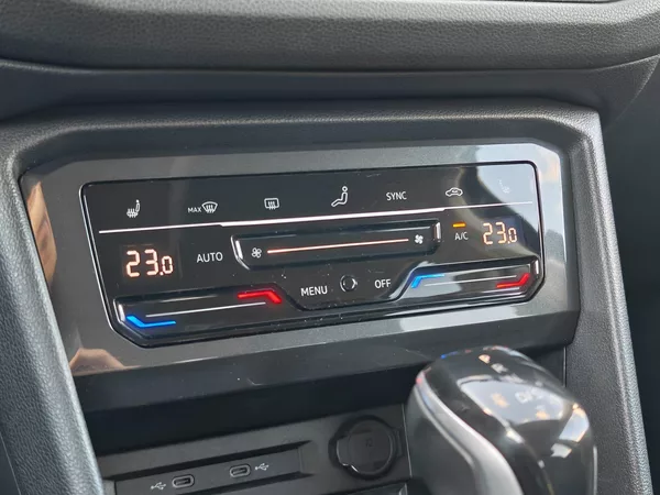 Volkswagen Tiguan Life 7DSG 1,5TSi - foto 17