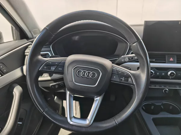 Audi A4 Quattro ST7 2,0TDI - foto 11